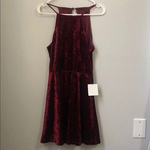 Burgundy velvet backless minidress